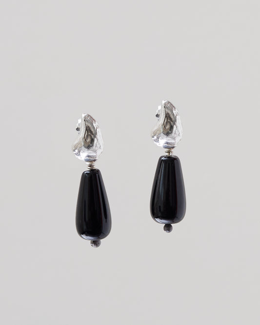 Créoles fluides en onyx